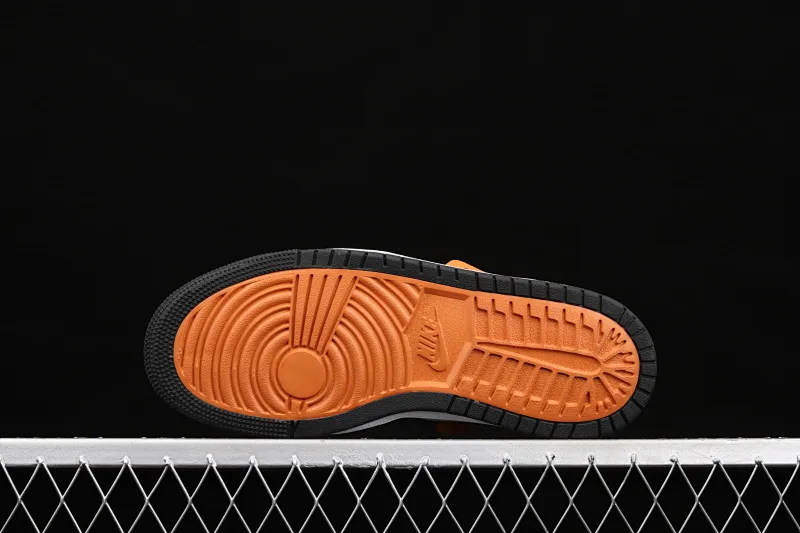 All categories Air Jordan Jordan series basketball shoes Air Jordan 1 High P version Air Air Jordan 1 High Zoom AJ1 Joe 1 black wheat color CT0978-002